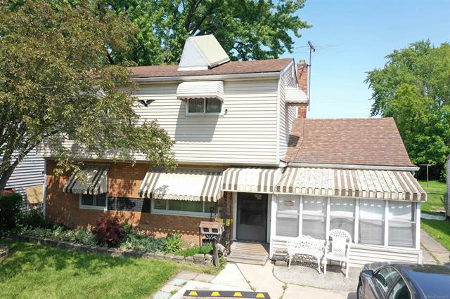 front view picture of 26540 Nagel, Roseville, MI. 48066