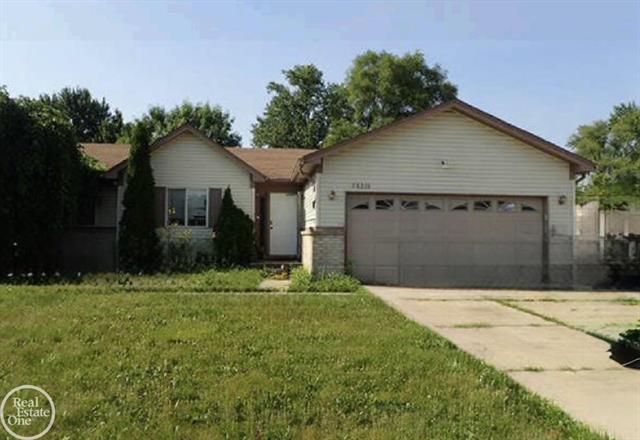 front view picture of 16310 11 Mile, Roseville, MI. 48066