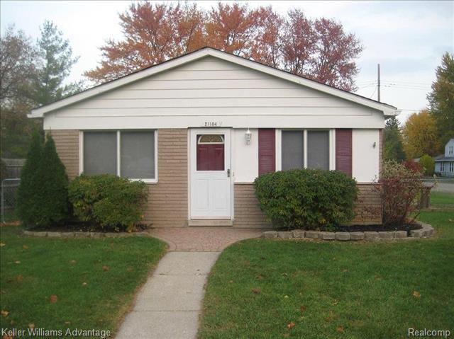 front view picture of 21104 Inkster Rd, Southfield, MI. 48033