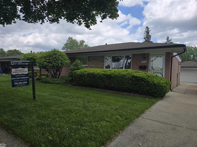 front view picture of 27074 Shackett, Warren, MI. 48093