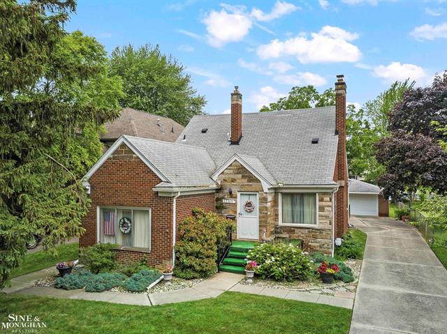front view picture of 22565 Ardmore, Saint Clair Shores, MI. 48081