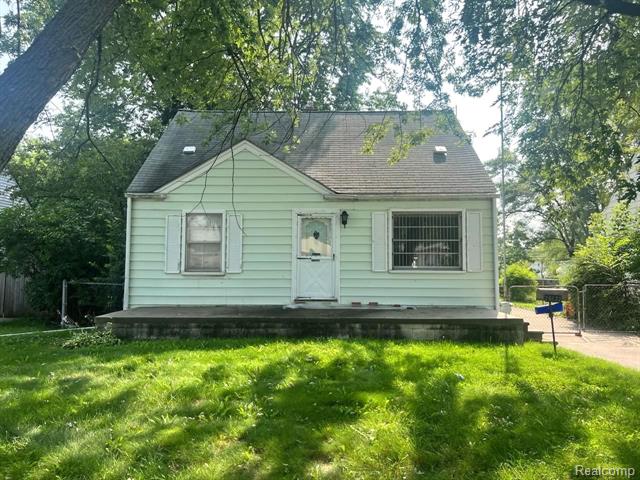 front view picture of 26822 Pattow, Roseville, MI. 48066