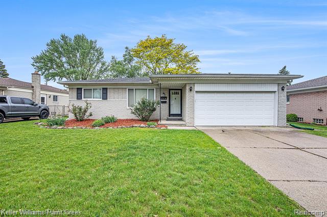 front view picture of 27641 Liberty, Warren, MI. 48092