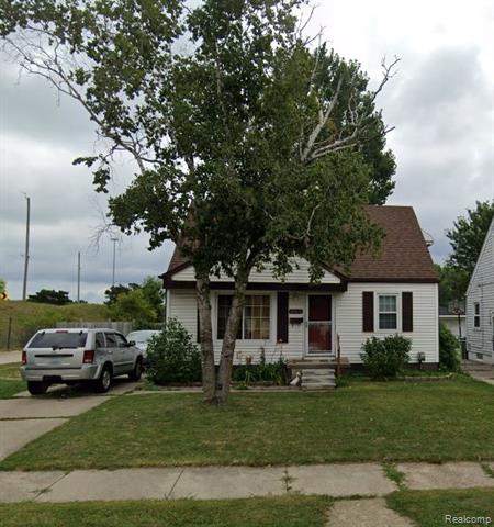 front view picture of 26828 Waldorf, Roseville, MI. 48066