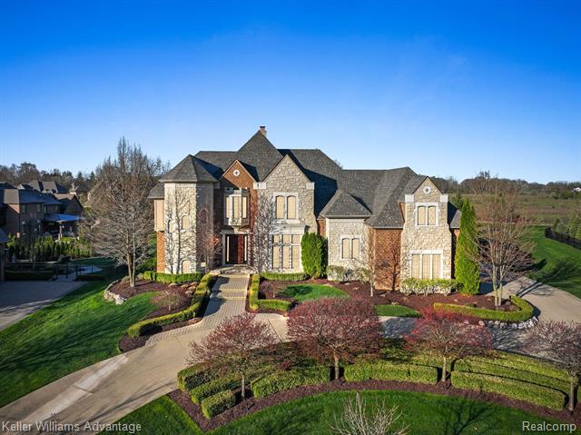 front view picture of 20971 Pomino Dr, Northville, MI. 48167