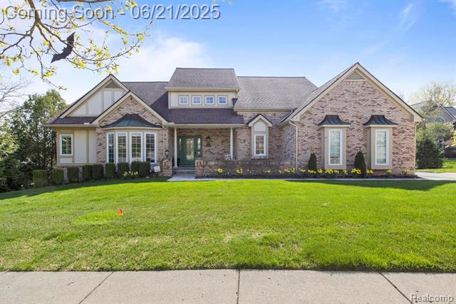 front view picture of 900 Mcdonald Dr, Northville, MI. 48167