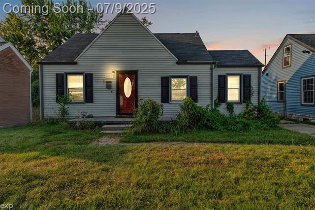 front view picture of 18507 Brohl, Roseville, MI. 48066