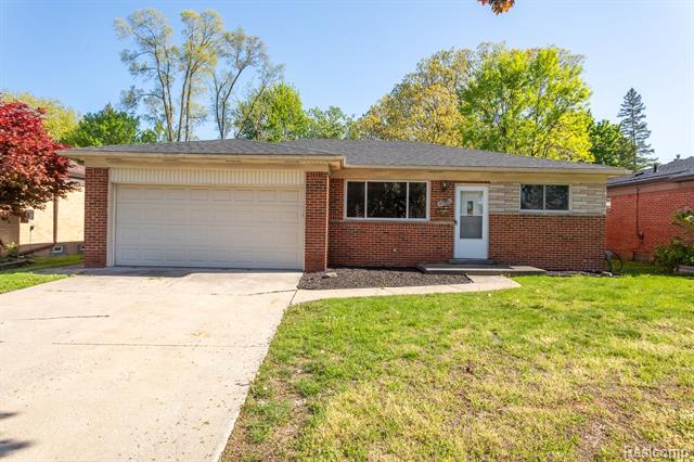 front view picture of 5028 Linda, Warren, MI. 48092
