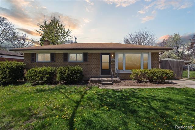 front view picture of 28019 Marcia, Warren, MI. 48093