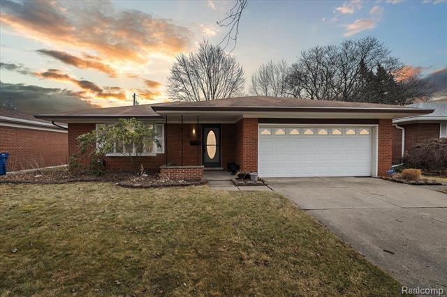 front view picture of 27774 Roan, Warren, MI. 48093