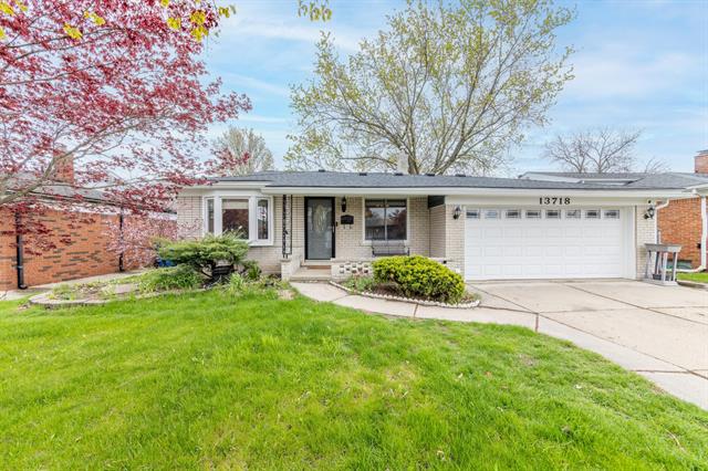 front view picture of 13718 Joyce, Warren, MI. 48088
