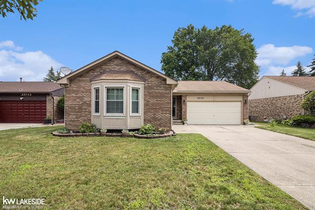front view picture of 28120 St Louise, Warren, MI. 48092