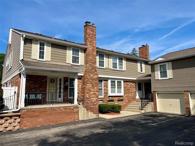 front view picture of 20864 E Glen Haven Cir, Northville, MI. 48167