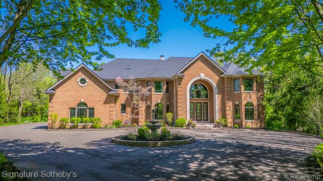 front view picture of 40600 8 Mile Rd, Northville, MI. 48167