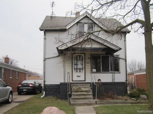 front view picture of 28026 Elmdale, Saint Clair Shores, MI. 48081
