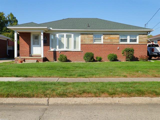 front view picture of 22549 Shorewood, Saint Clair Shores, MI. 48081