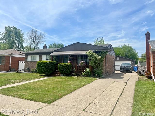 front view picture of 28447 Patricia, Warren, MI. 48092