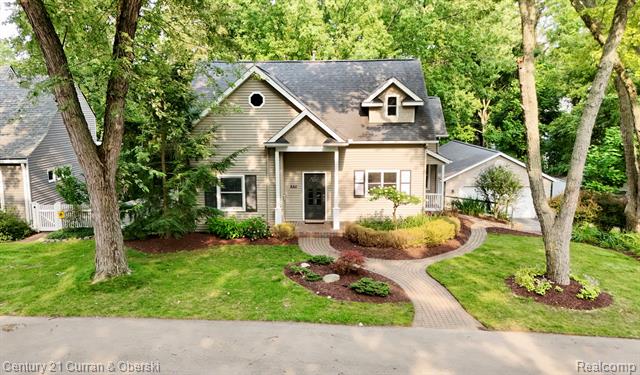 front view picture of 840 Grace St, Northville, MI. 48167