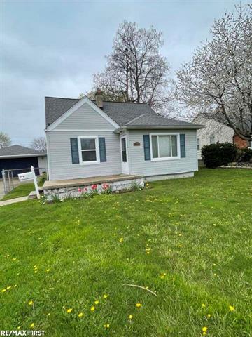front view picture of 27845 Floral, Roseville, MI. 48066