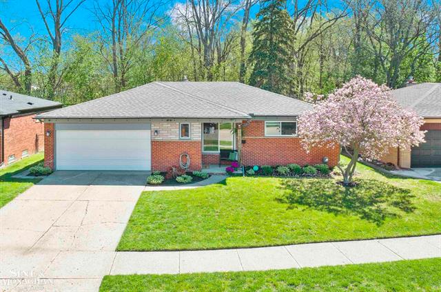 front view picture of 28324 Grobbel, Warren, MI. 48092