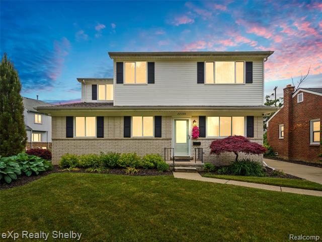 front view picture of 22320 Gordon, Saint Clair Shores, MI. 48081