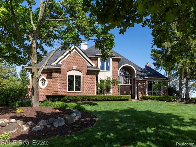 front view picture of 966 Mcdonald Dr, Northville, MI. 48167