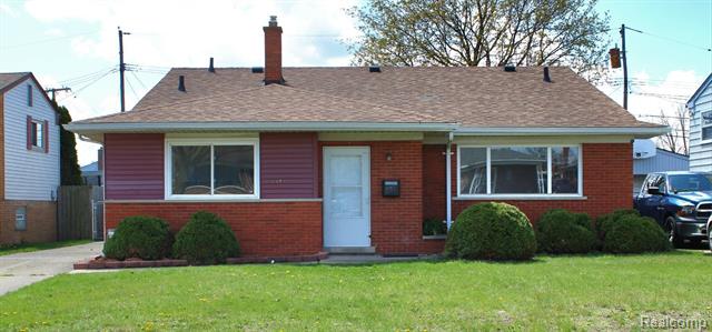 front view picture of 8340 Anna, Warren, MI. 48093