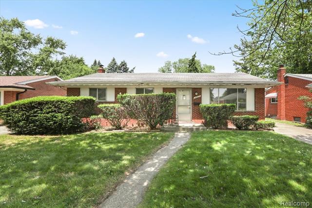front view picture of 4663 Marian, Warren, MI. 48092