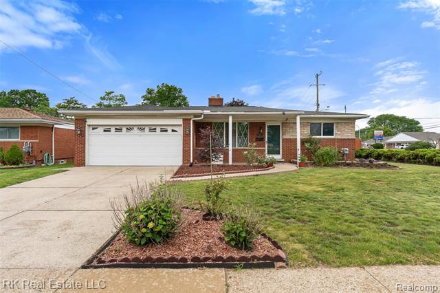 front view picture of 28987 James, Warren, MI. 48092