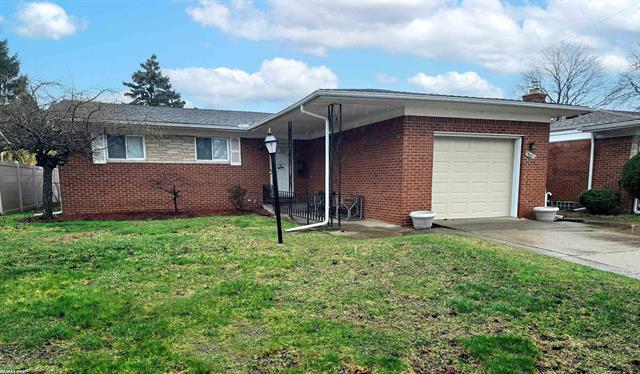 front view picture of 28628 Newport, Warren, MI. 48088