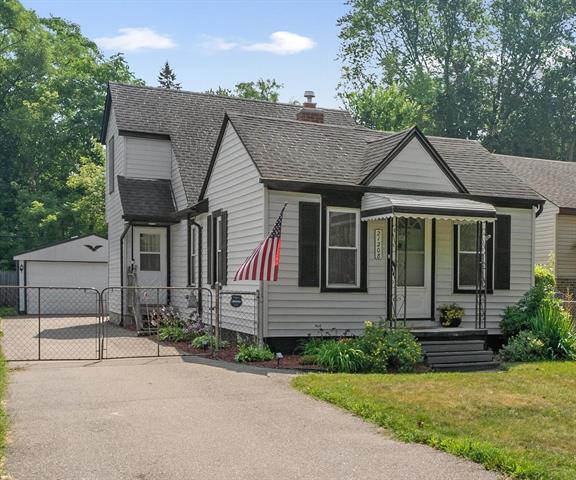front view picture of 21208 Poinciana St, Southfield, MI. 48033
