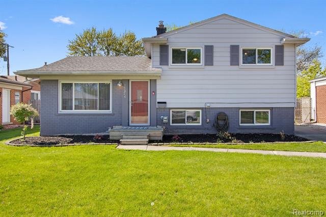 front view picture of 13626 Leisure, Warren, MI. 48088
