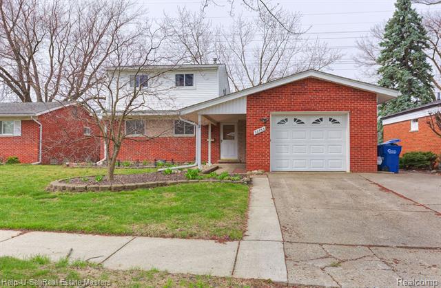 front view picture of 28733 Newport, Warren, MI. 48088