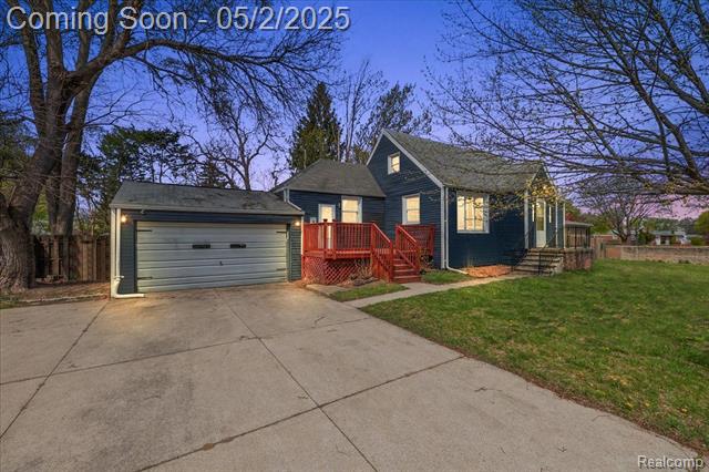 front view picture of 28961 Palomino, Warren, MI. 48093