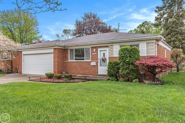 front view picture of 2366 Edwin, Warren, MI. 48092