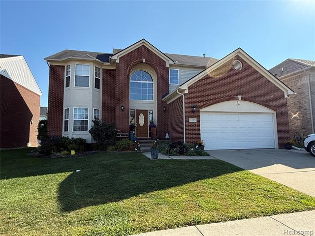 front view picture of 5102 Ridge Ln, Warren, MI. 48092