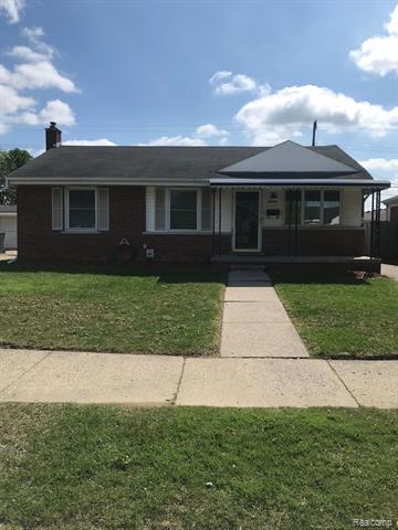 front view picture of 28714 Bohn, Roseville, MI. 48066