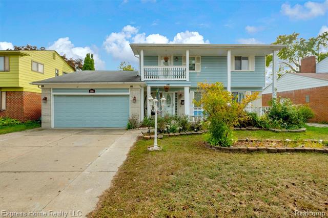 front view picture of 2338 Marlow, Warren, MI. 48092