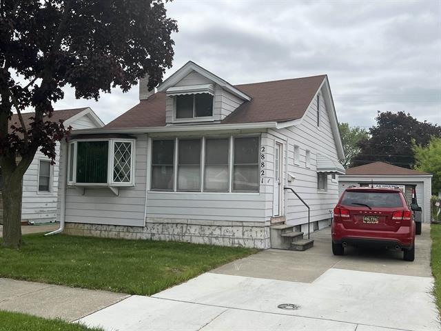 front view picture of 28821 Essex, Roseville, MI. 48066