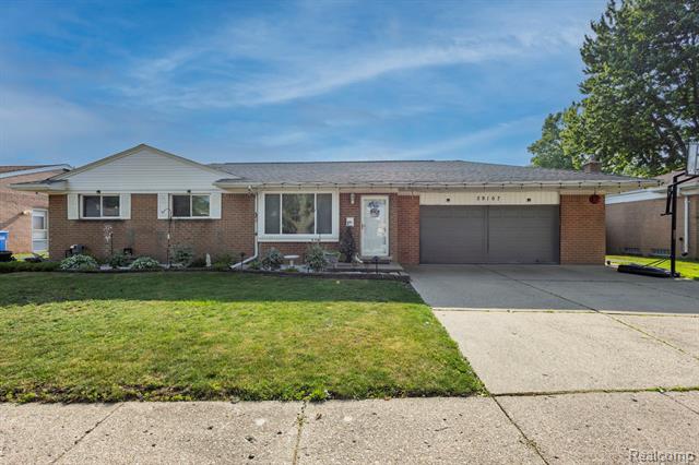 front view picture of 29167 Malvina, Warren, MI. 48088