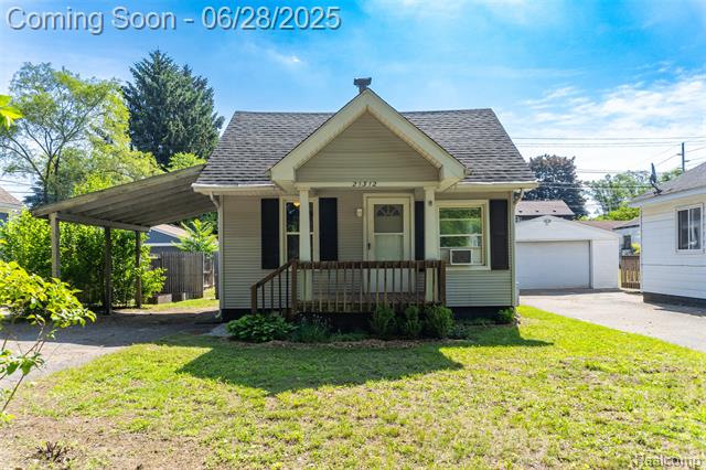 front view picture of 21312 Saint Francis Ave, Farmington, MI. 48336