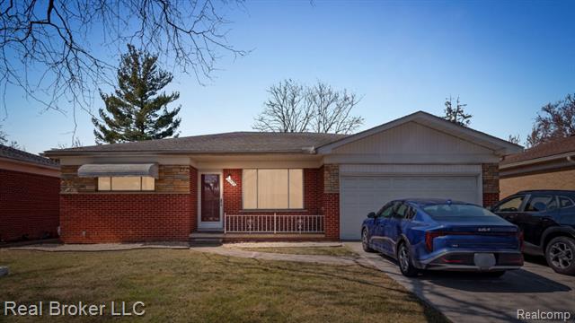 front view picture of 29329 Bonnie, Warren, MI. 48093