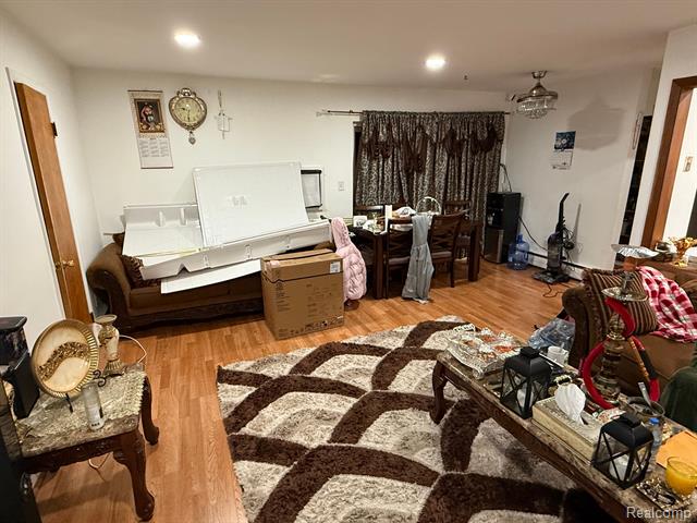 front view picture of 29279 Longview Ave, Warren, MI. 48093