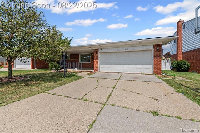 front view picture of 11447 Edwin, Warren, MI. 48093