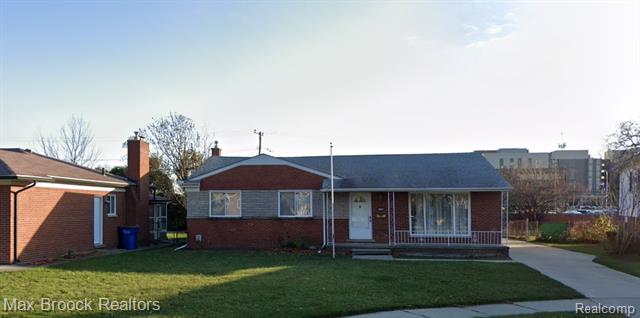 front view picture of 11916 Geoffry, Warren, MI. 48093