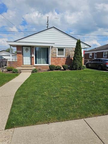 front view picture of 29616 Taylor, Saint Clair Shores, MI. 48082
