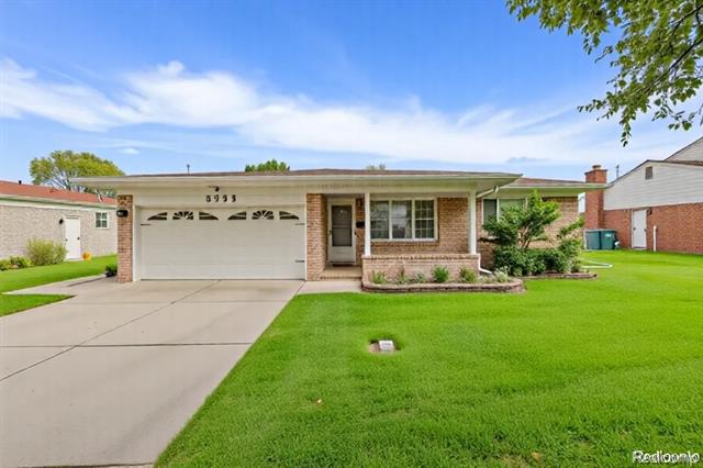 front view picture of 30232 Austin, Warren, MI. 48092