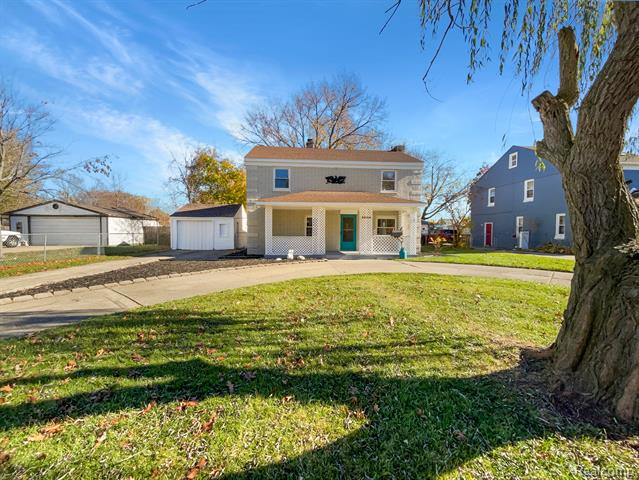 front view picture of 29156 Coolidge, Roseville, MI. 48066