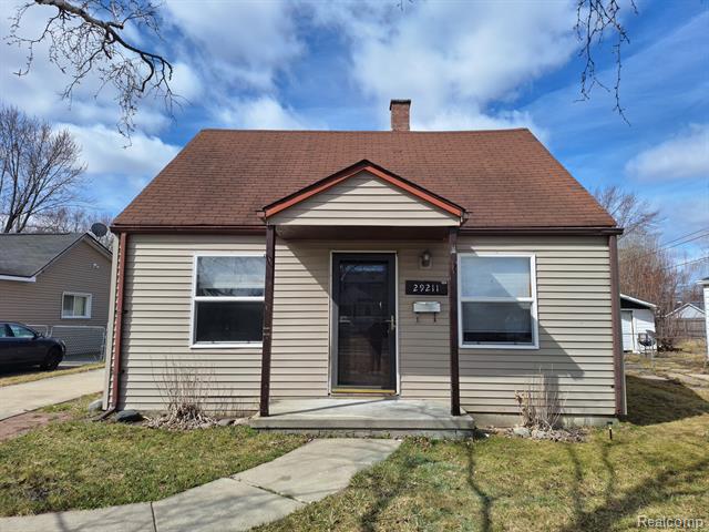 front view picture of 29211 Harding, Roseville, MI. 48066
