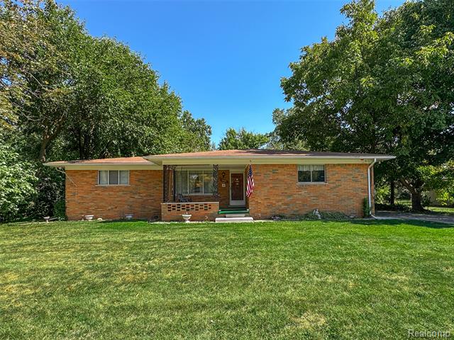 front view picture of 28570 Norwood, Warren, MI. 48092